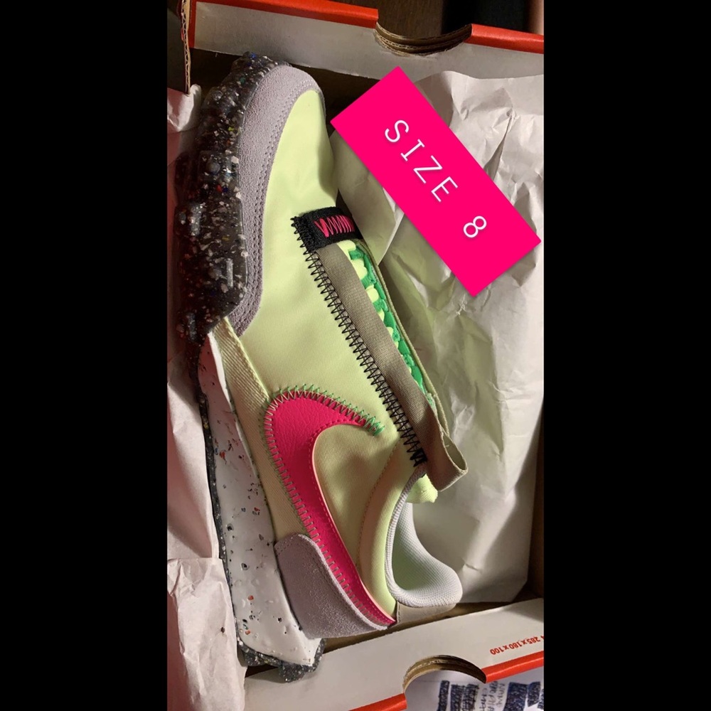 NIKE WAFFLE RACER
